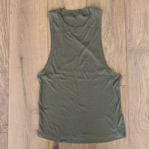 Alo Yoga Tank XS